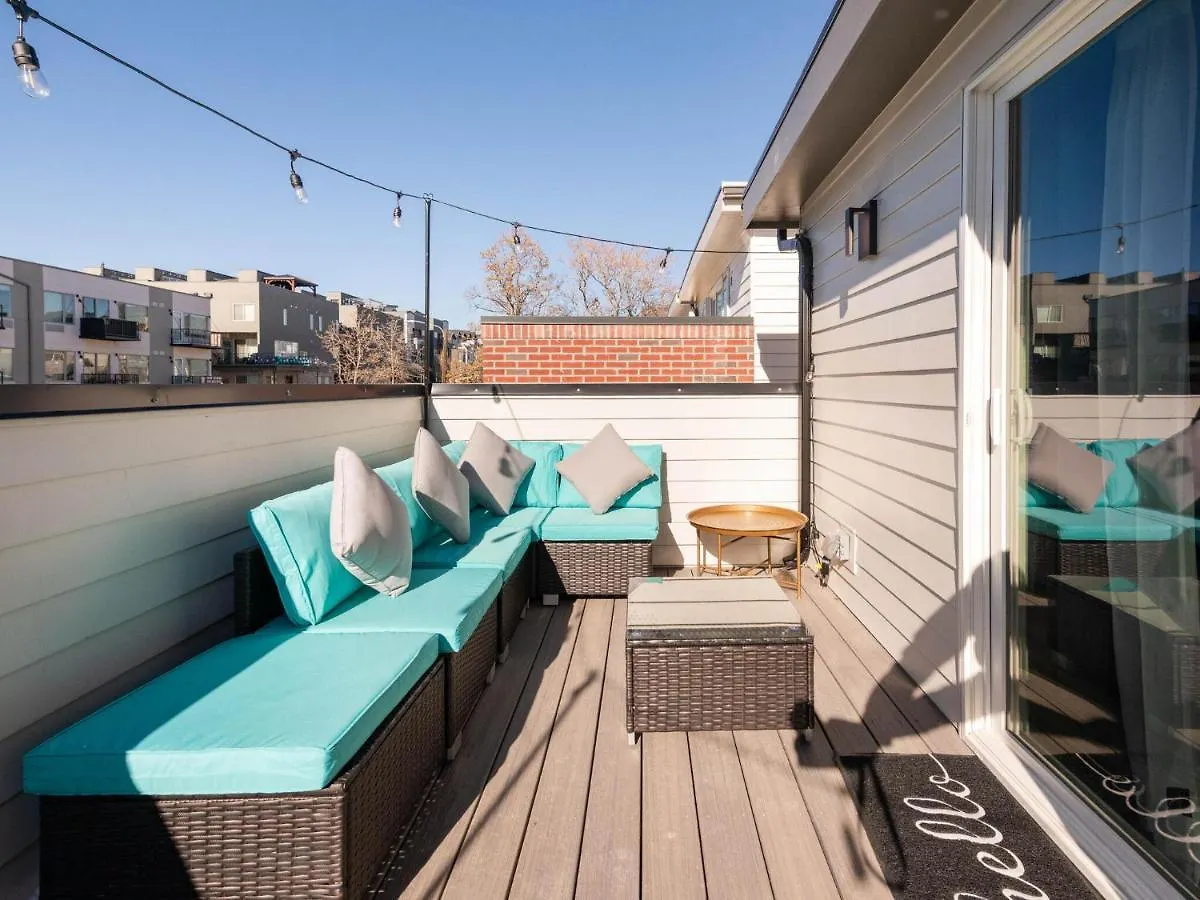 Holiday home Stunning 3Bd 3.5 Ba - 10 Min To Downtown! Garage! Villa Denver